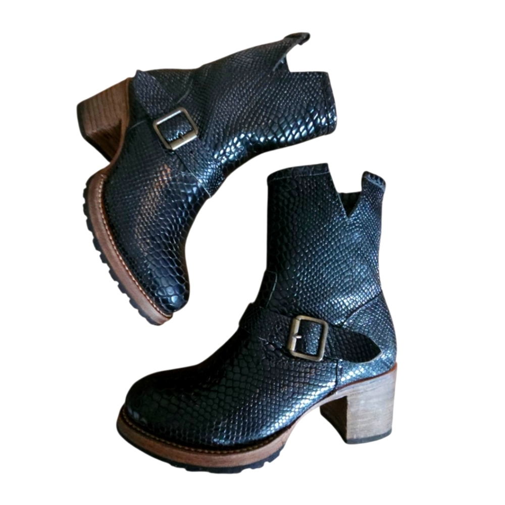 Freebird by Steven Carlito Black Snake Embossed Leather Size 7 - Picture 8 of 16